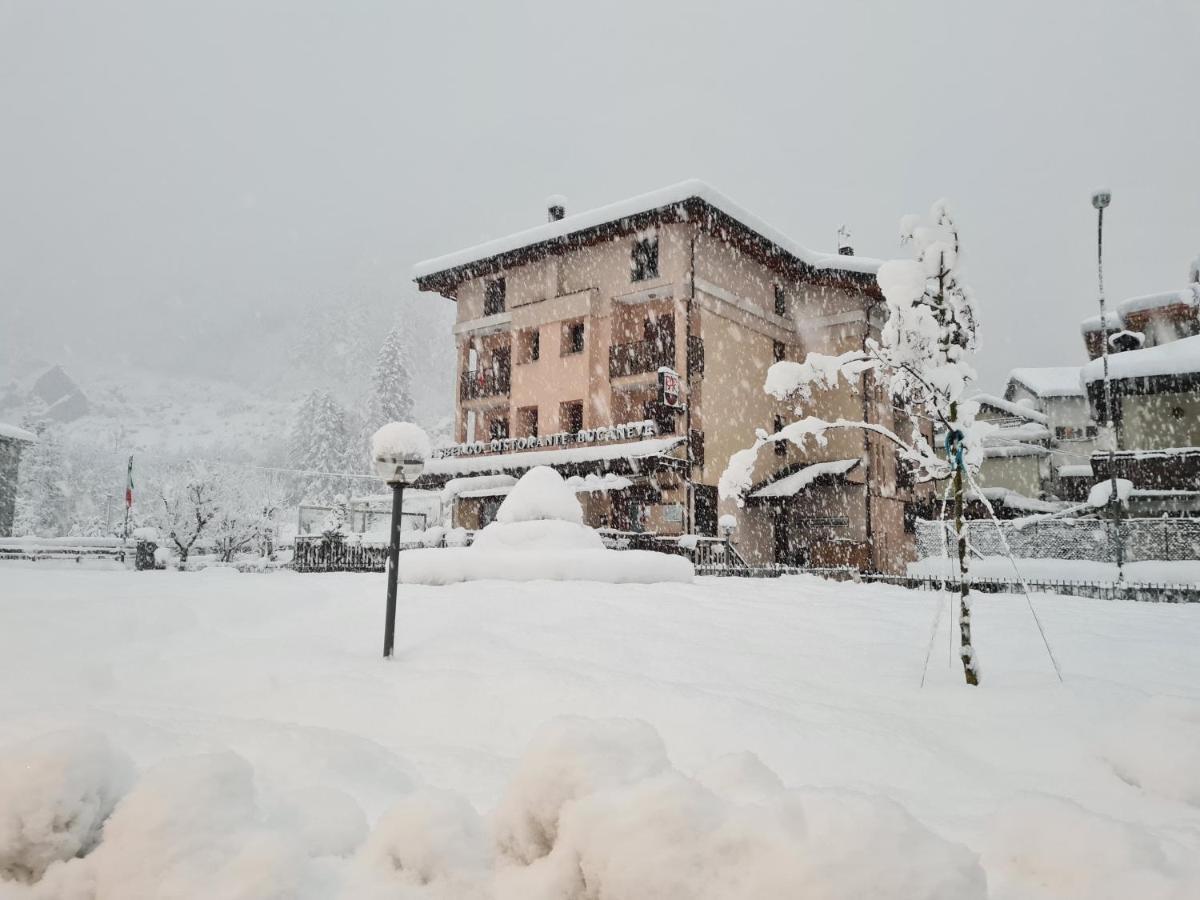 Hotel Ristorante Bucaneve San Martino (Sondrio) Exterior foto
