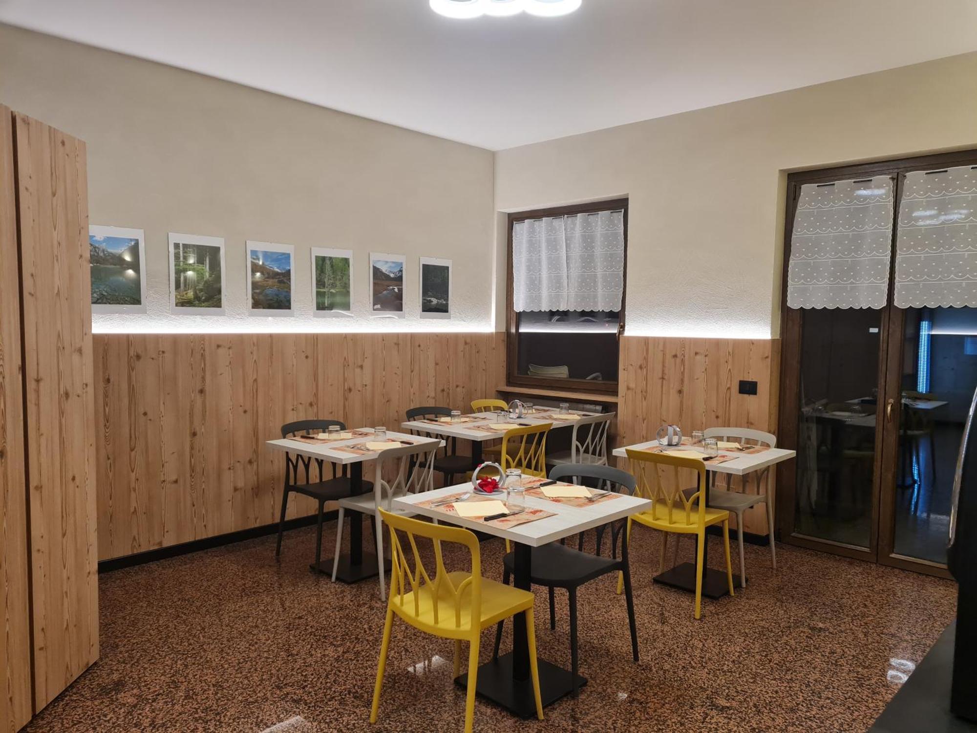 Hotel Ristorante Bucaneve San Martino (Sondrio) Exterior foto