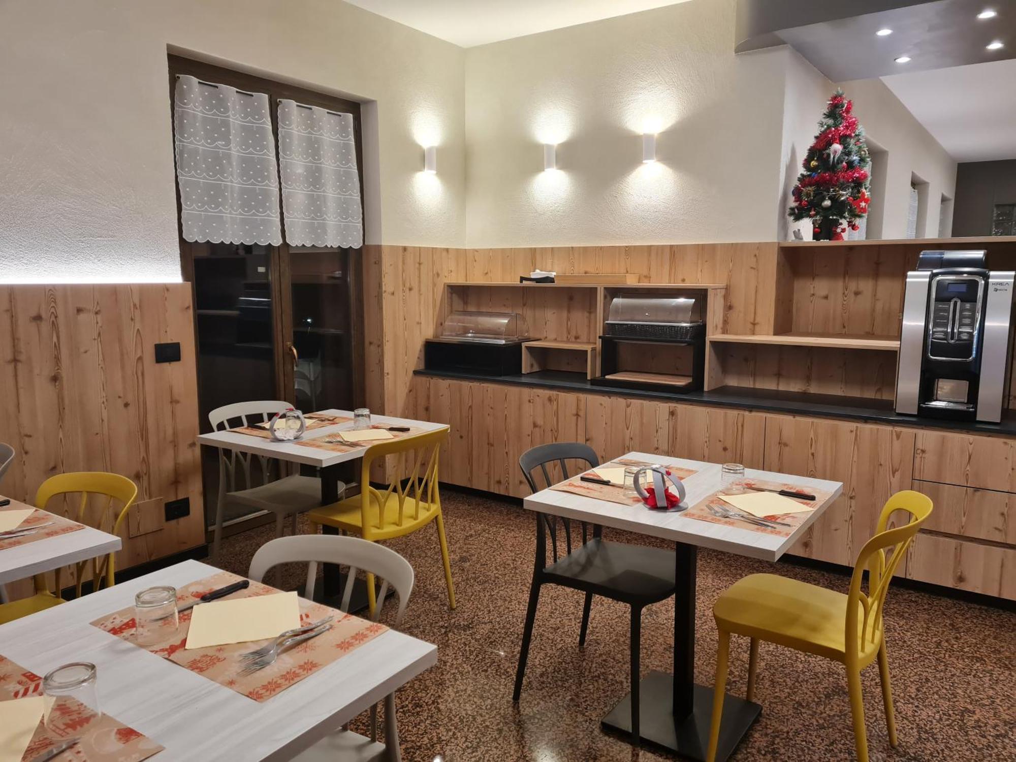 Hotel Ristorante Bucaneve San Martino (Sondrio) Exterior foto